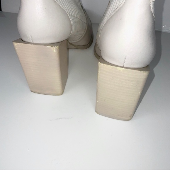 Steve Madden Eggshell Chunky Heel Tackle Sock Booties Pointed Toe | Size 6M - Picture 5 of 7